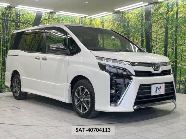 Toyota VOXY 2018-07 370521-16