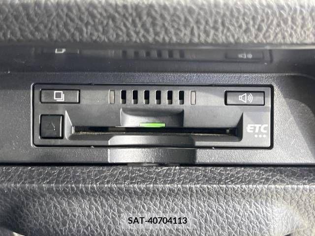 Toyota VOXY 2018-07 370521-6