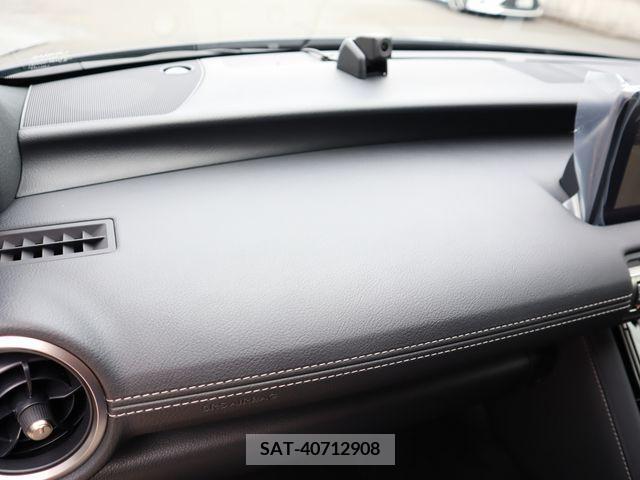 Lexus IS 2022-03 275465-20