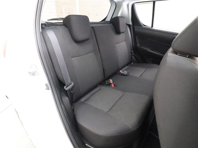 Suzuki SWIFT 2011-04 26927-4