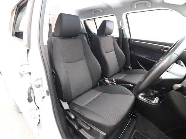 Suzuki SWIFT 2011-04 26927-3