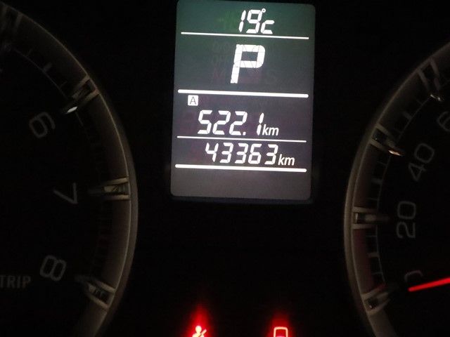 Suzuki SWIFT 2011-04 26927-28