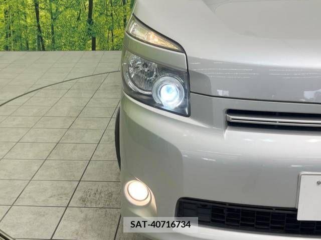 Toyota VOXY 2009-10 251211-13