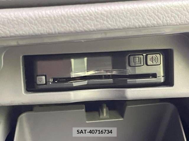 Toyota VOXY 2009-10 251211-4