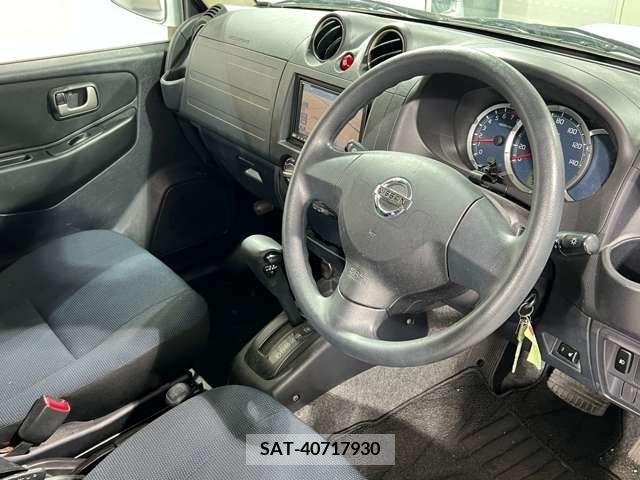 Nissan KICKS 2009-04 304919-17
