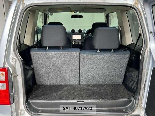 Nissan KICKS 2009-04 304919-16