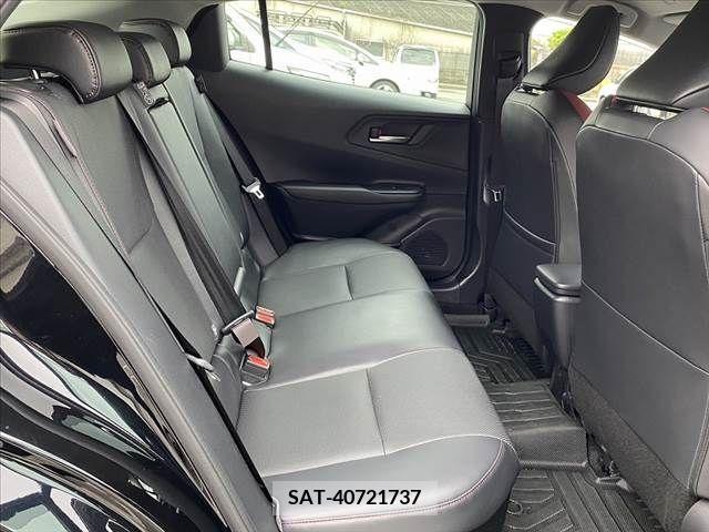 Toyota PRIUS 2023-08 281801-17