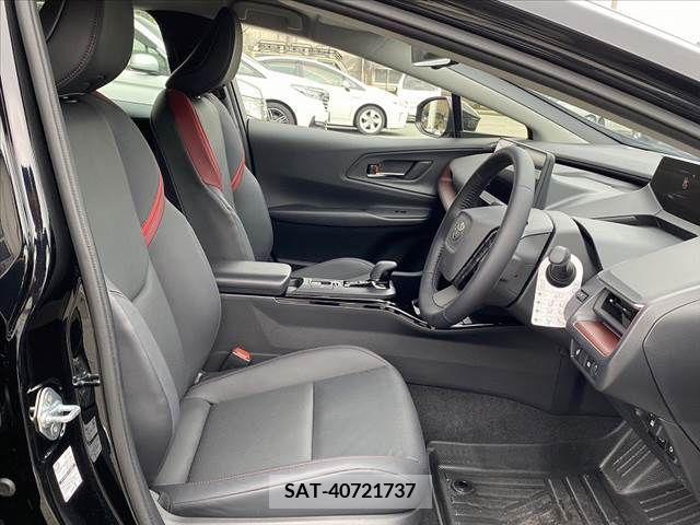 Toyota PRIUS 2023-08 281801-15