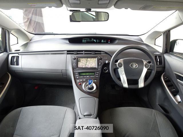 Toyota PRIUS 2010-02 322091-1