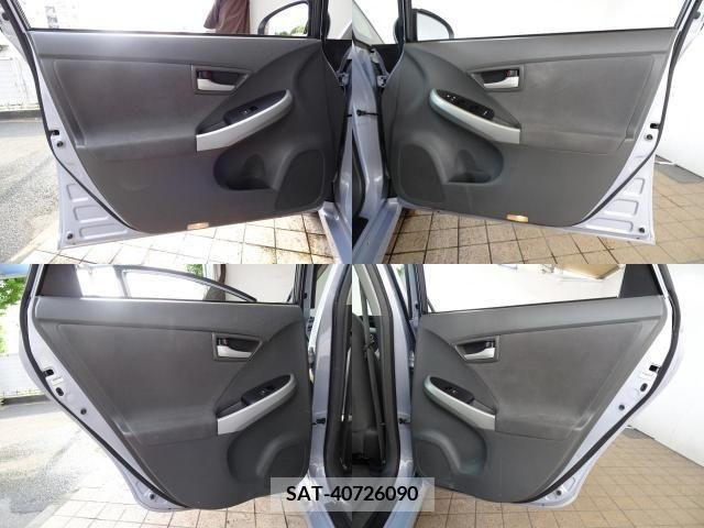 Toyota PRIUS 2010-02 322091-7