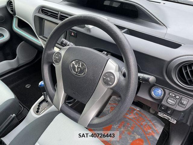 Toyota AQUA 2012-04 314139-8