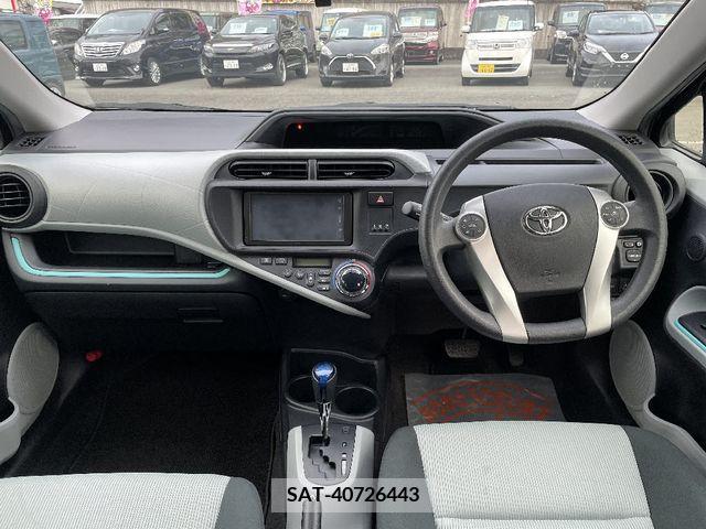 Toyota AQUA 2012-04 314139-3
