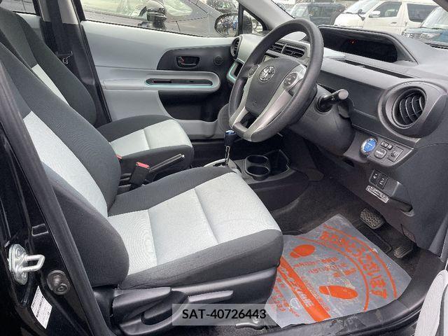 Toyota AQUA 2012-04 314139-4