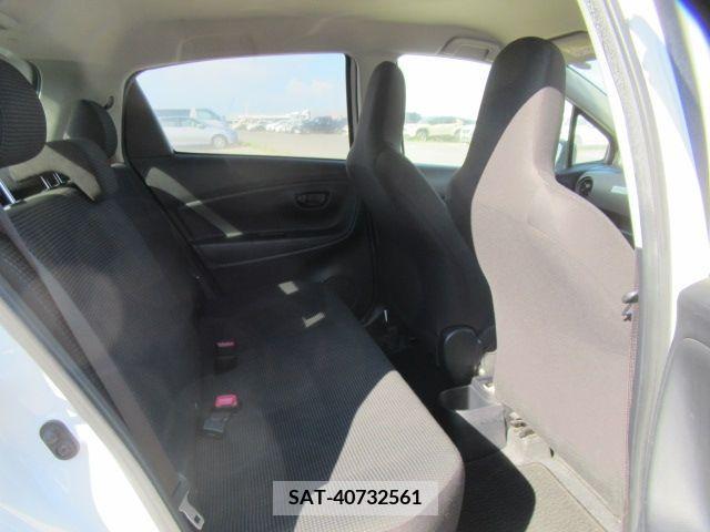Toyota VITZ 2017-07 341562-4