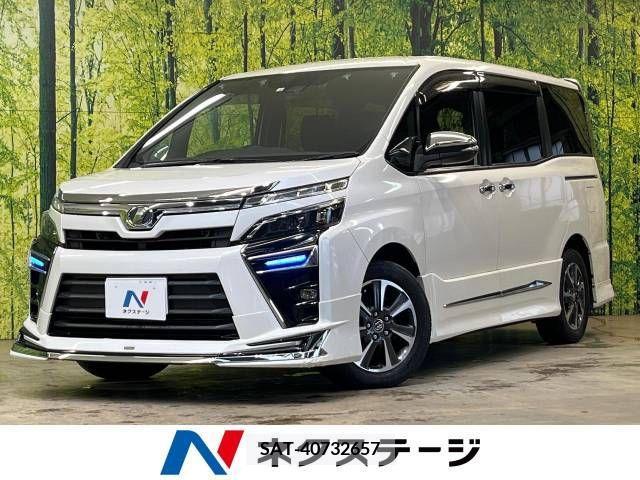 Toyota VOXY 2018-03 215780-0