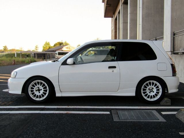 Toyota STARLET 1999-03 20017-7
