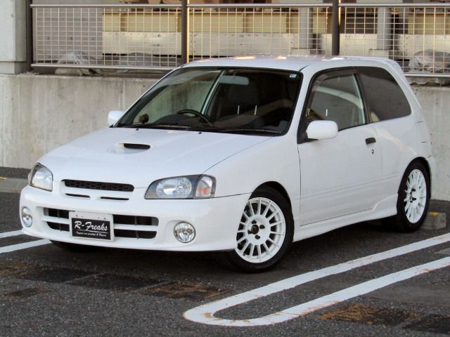 Toyota STARLET 1999-03 20017-2