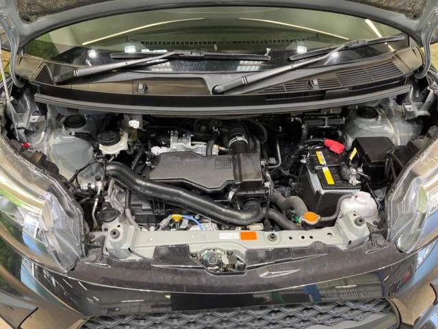 Toyota ROOMY 2023-04 28412-19