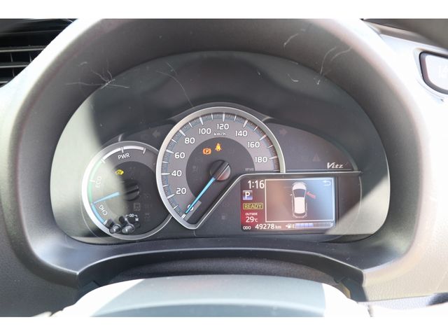 Toyota VITZ HYBRID 2017-08 182875-13