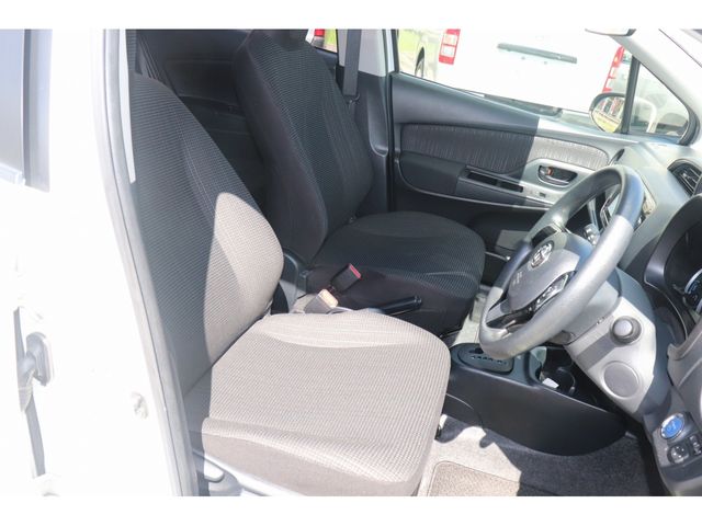 Toyota VITZ HYBRID 2017-08 182875-16