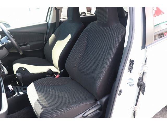 Toyota VITZ HYBRID 2017-08 182875-18