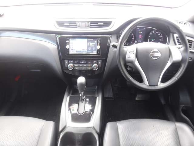 Nissan X-TRAIL 2015-10 7412-2
