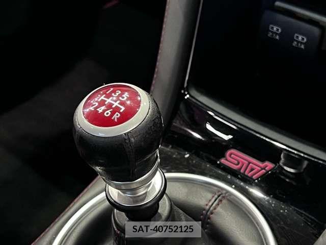 Subaru WRX STI 2018-10 371143-6