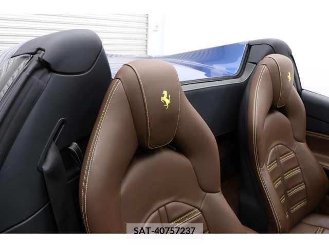 Ferrari 488 Spider 2018-08 240848-10