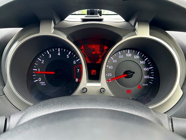 Nissan JUKE 2013-05 12483-7