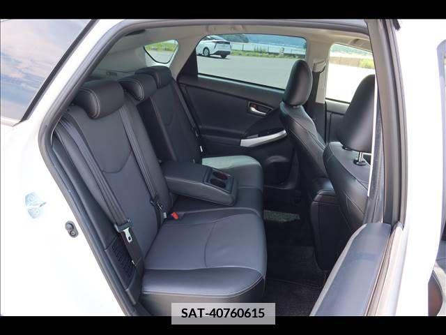 Toyota PRIUS 2014-02 352306-15