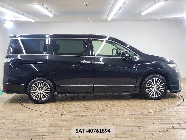 Nissan ELGRAND 2020-12 332564-15