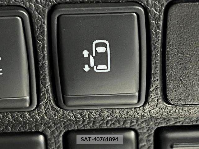 Nissan ELGRAND 2020-12 332564-8