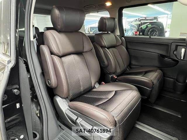 Nissan ELGRAND 2020-12 332564-5