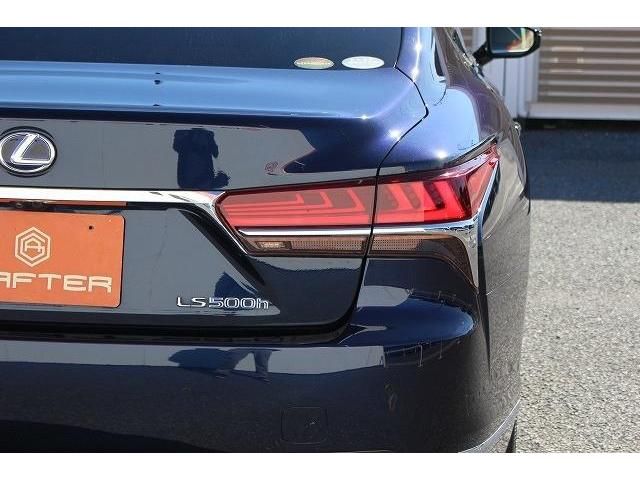 Lexus LS 2018-03 14854-11