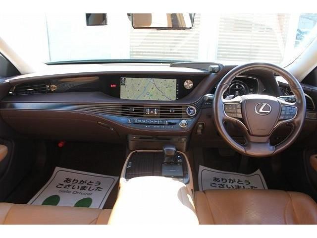 Lexus LS 2018-03 14854-14