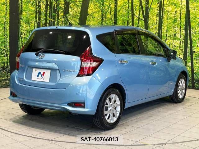 Nissan NOTE 2016-11 305333-17
