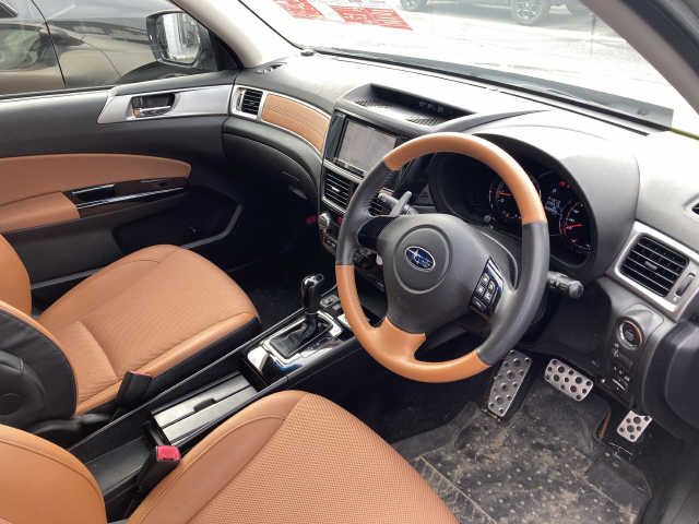 Subaru EXIGA CROSSOVER 2016-02 14772-1