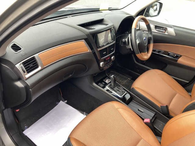 Subaru EXIGA CROSSOVER 2016-02 14772-3