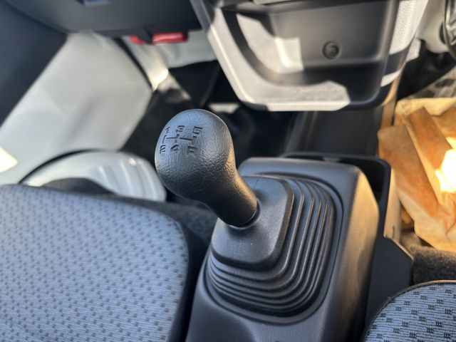 Suzuki CARRY TRUCK 2022-03 27876-25