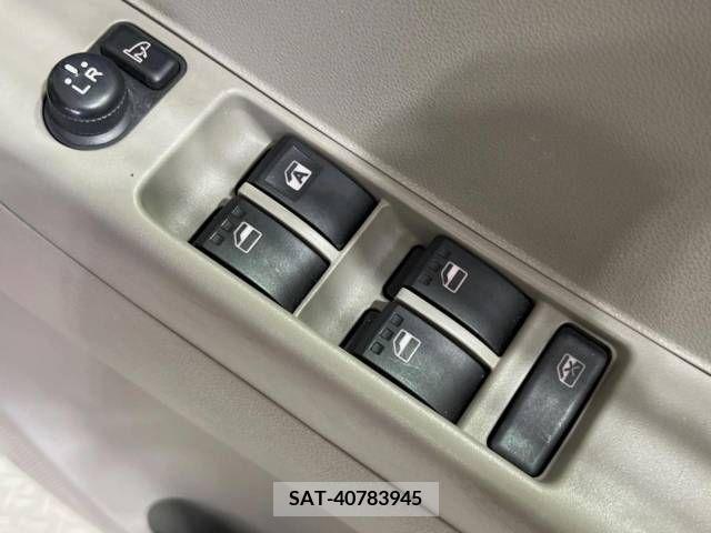 Daihatsu MOVE CONTE 2014-12 327032-5