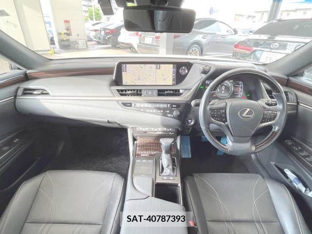 Lexus ES 2019-11 387818-1