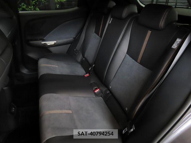Lexus LBX 2024-05 397119-26