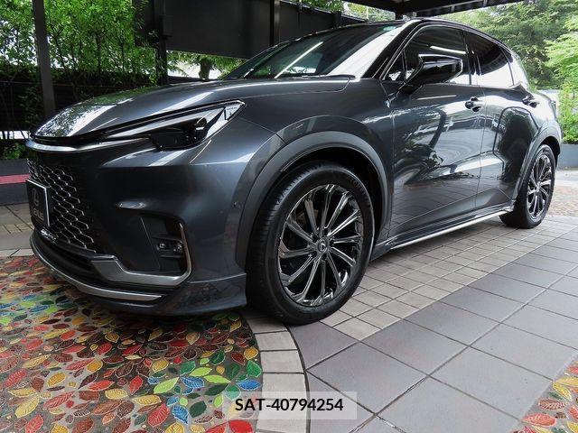 Lexus LBX 2024-05 397119-11