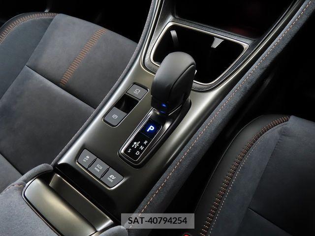 Lexus LBX 2024-05 397119-24