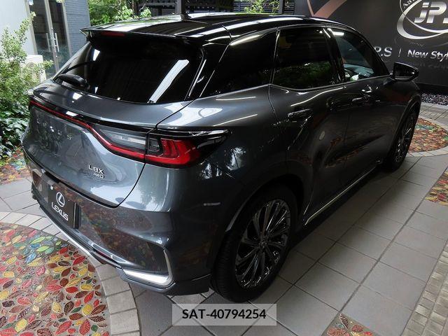 Lexus LBX 2024-05 397119-6