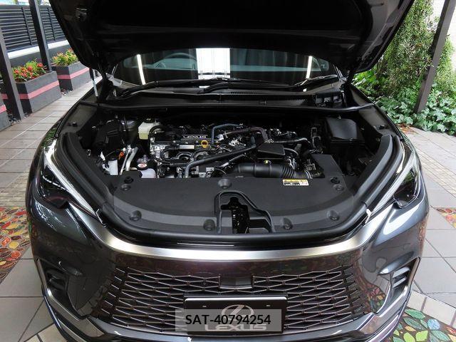 Lexus LBX 2024-05 397119-28