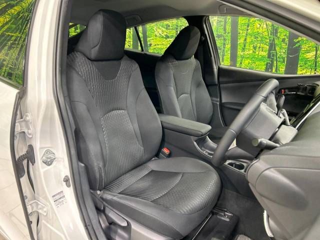 Toyota PRIUS 2018-08 9501-8
