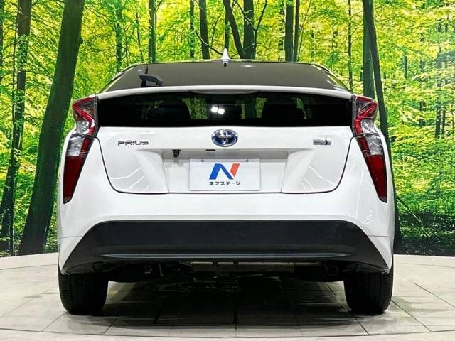 Toyota PRIUS 2018-08 9501-15