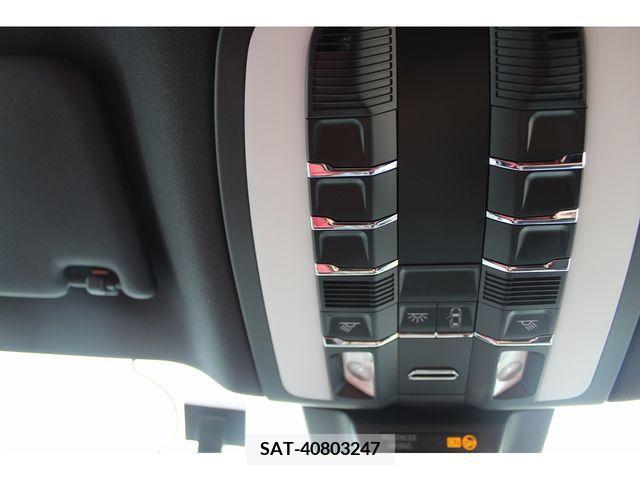 Porsche MACAN 2015-08 375656-24