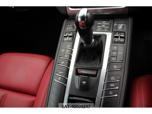 Porsche MACAN 2015-08 375656-23